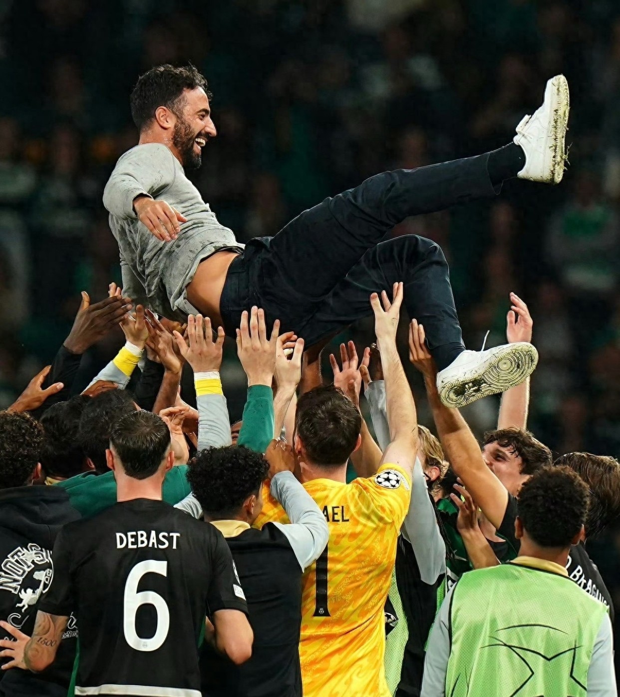 法国杯倒计时；本菲卡赛后状态回暖；细节引发关注；气氛紧张；高层口径保持一致的简单介绍