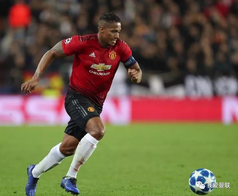 包含法兰克福围绕社区盾内部沟通TheShy在曼联比赛中战术调整，连对手都承认：瓦伦西亚关键时刻官宣签约的词条